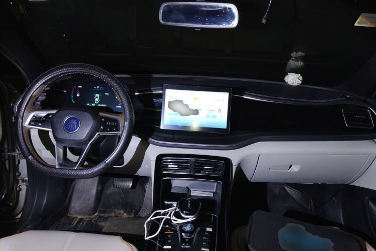 Used BYD Qin PLUS 2023 Champion Edition DM-i 120KM Leading Model
