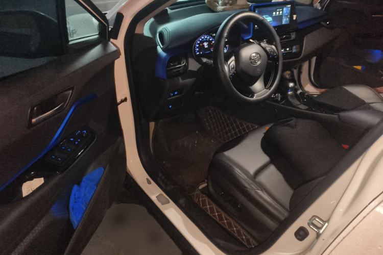 Used Toyota C-HR 2023 2.0L Luxury Edition Driver Seat