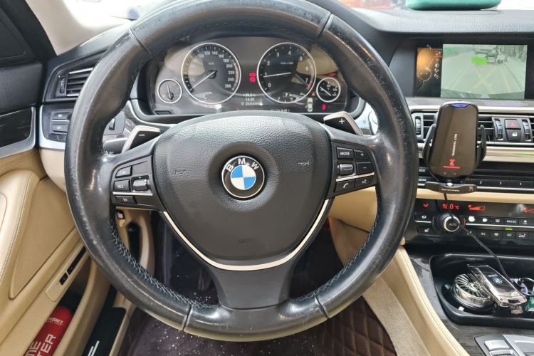 Used BMW 5 Series 2013 535Li Luxury Model Steering Wheel