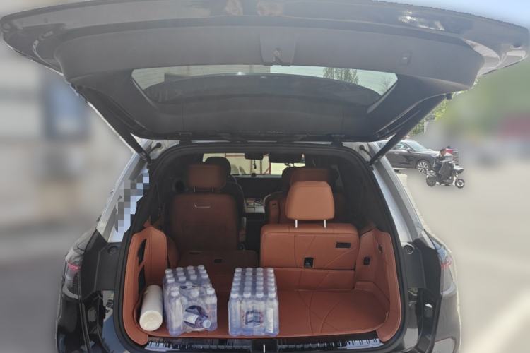 Used Hima AITO M9 2024 Range-Extended Ultra Version 42 kWh 6-Seater Model
