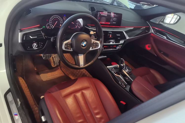 Used BMW 5 Series 2019 Facelifted 530Li Leading Edition M Sport Package