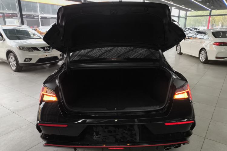 Used Hyundai Elantra 2023 240TGDi DCT N Line LUX Prestige Edition