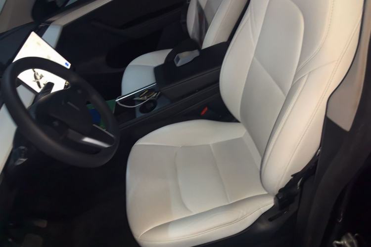 Used Tesla Model Y 2021 Long-Range All-Wheel-Drive Version