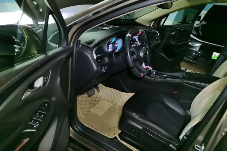 Used Buick Envision 2016 20T Two-Wheel Drive Leading Version