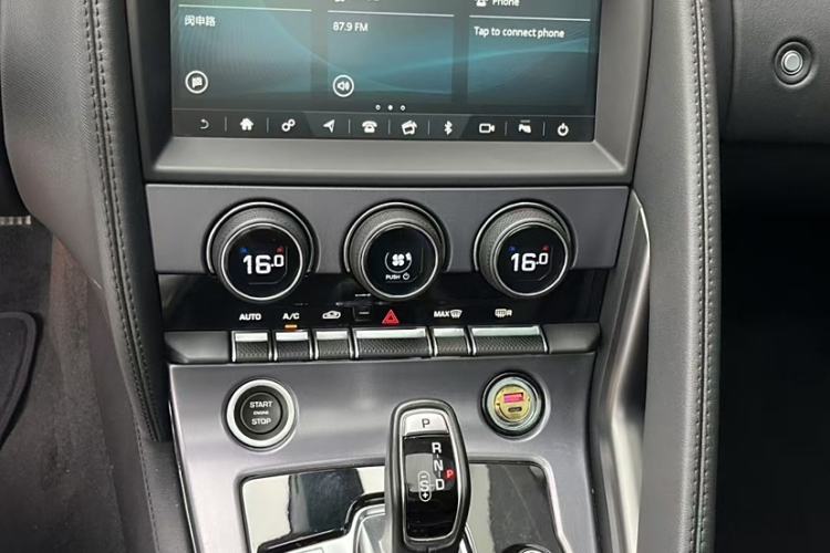 Used Jaguar F-TYPE 2019 2.0T Hardtop Version
