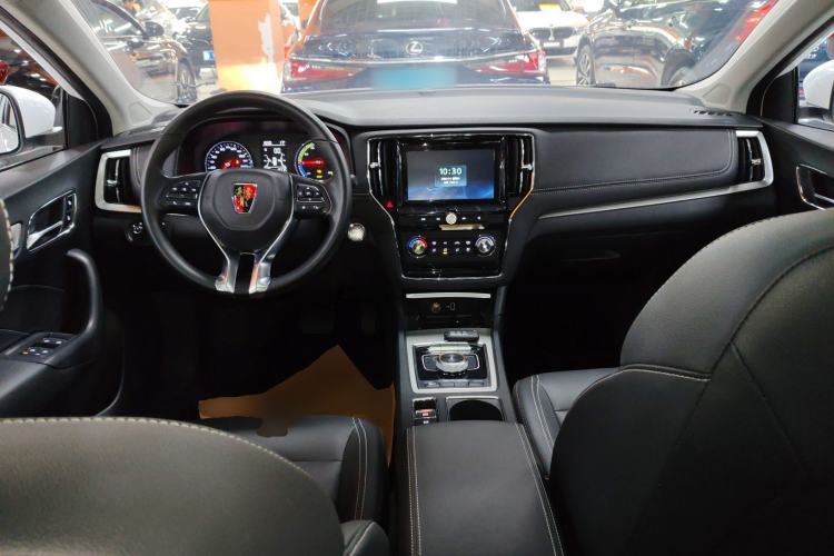 Used Roewe i6 New Energy 2019 PLUS 50T 4G Connected Glory Luxury Edition Center Console