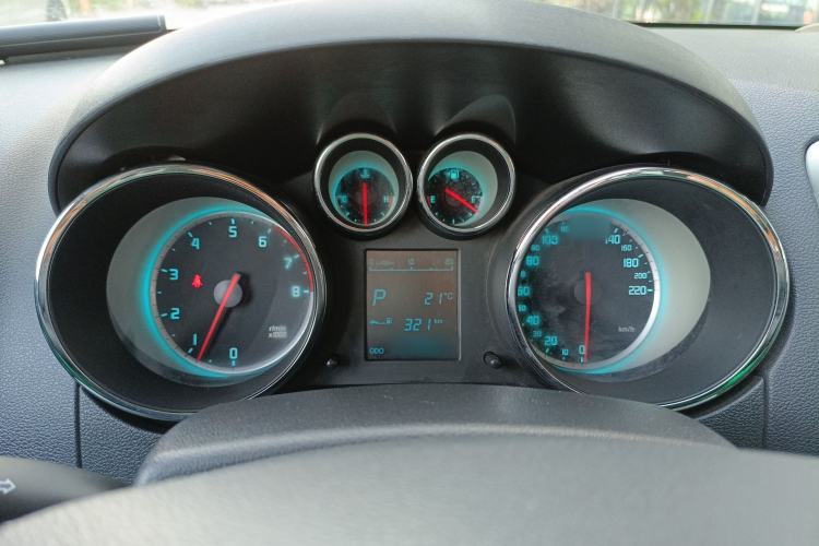 Used Changan CS35 2015 1.6L Automatic Luxury Model China IV Standard
