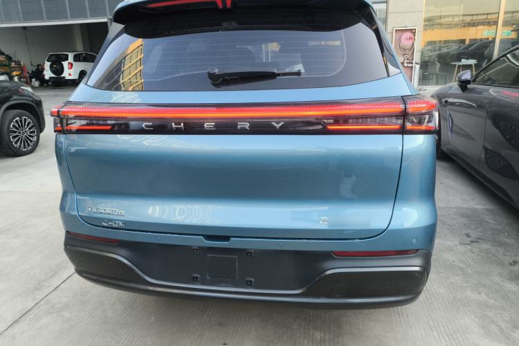 Used Chery Tiggo 8 PLUS C-DM 2025 1.5T 116 km Prestige Version 5 Seats
