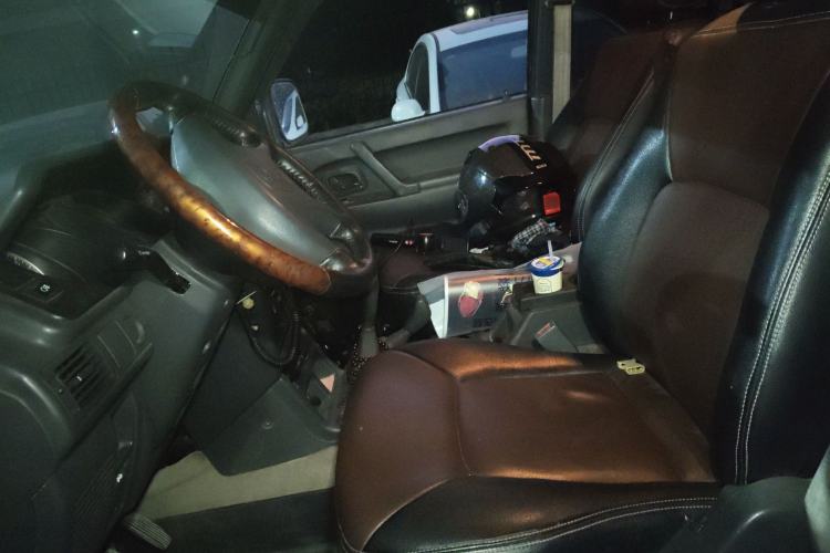 Used Leopaard 6481 2009 2.2L Manual Two-Wheel Drive
