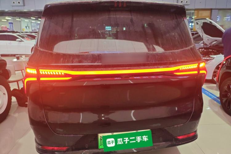 Used FORTHING Xinghai V9 2024 1.5TD 200km Chinese Knot Series Premium Edition