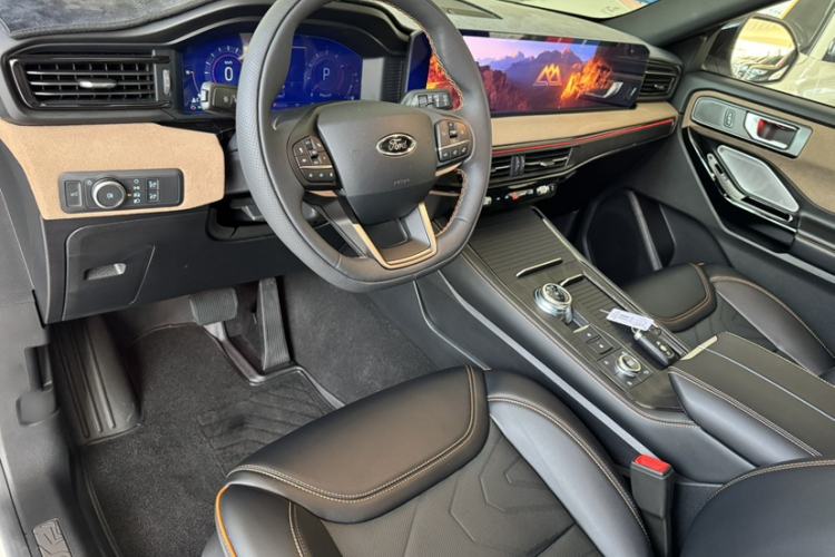 Used Ford Explorer 2023 EcoBoost 285 Kunlun Peak Edition 6-Seater
