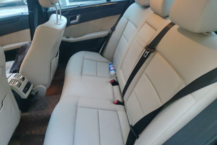 Used Mercedes-Benz E-Class 2010 E 260 CGI Fashion Model