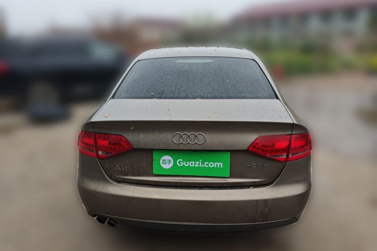 Used Audi A4L 2012 2.0 TFSI automatic Comfort trim level