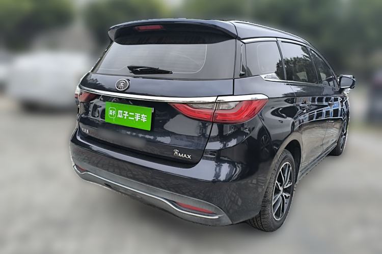 Used BYD Song MAX 2018 1.5T Automatic Smart Connect Elite Model with 6 Seats