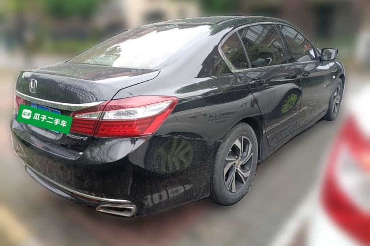 Used Honda Accord 2016 2.0L Comfort Edition Rear Right 45 Deg