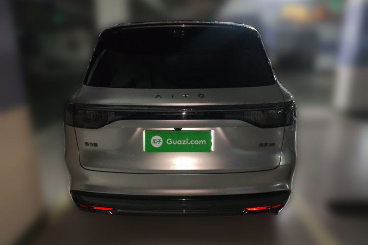 Used Hima AITO M8 2025 Extended-Range Max+ Version 53.4 kWh 6-Seater Edition
