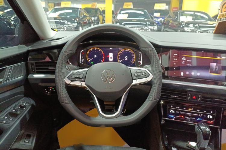 Used Volkswagen Passat 2025 Outstanding Model 380TSI Starry Dragon Edition
