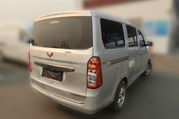 Used Wuling Rongguang V 2015 1.2L Practical Model