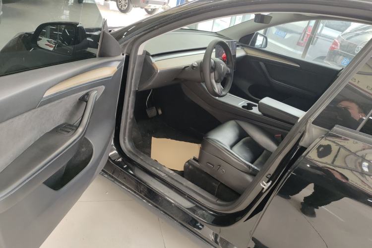 Used Tesla Model Y 2022 Rear-Wheel-Drive Version