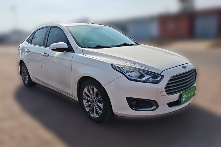 Used Ford Escort 2015 1.5L Manual Fashion Edition