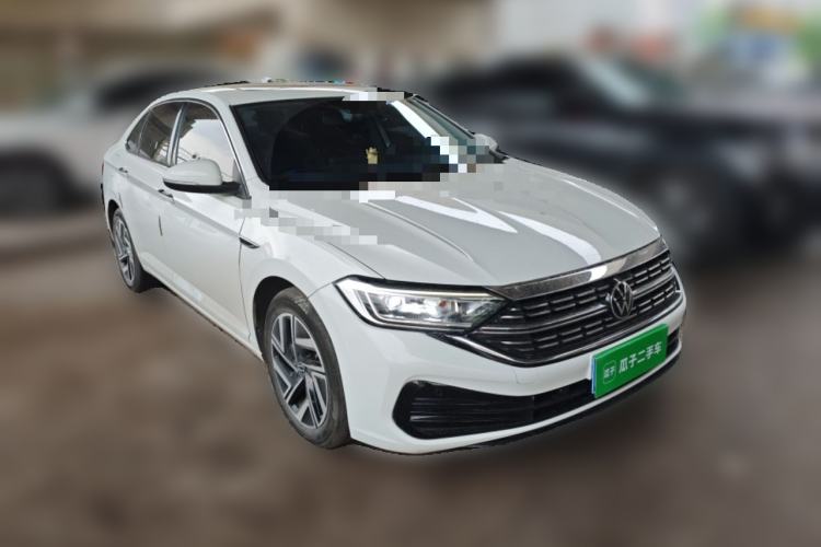 Used Volkswagen Sagitar 2025 300TSI DSG Excellence Edition Front Right 45 Deg