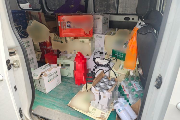 Used Wuling Yangguang 2024 300KM Comfort Version Passenger Van 75kW