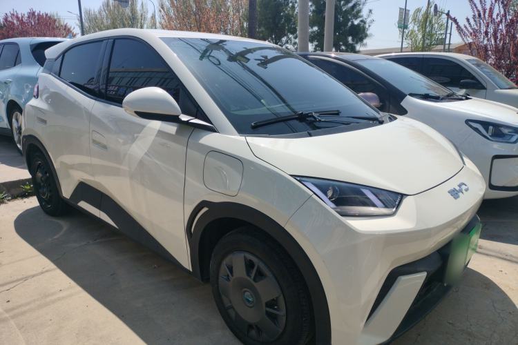 Used BYD Seagull 2025 305km Active Version Front Right 45 Deg