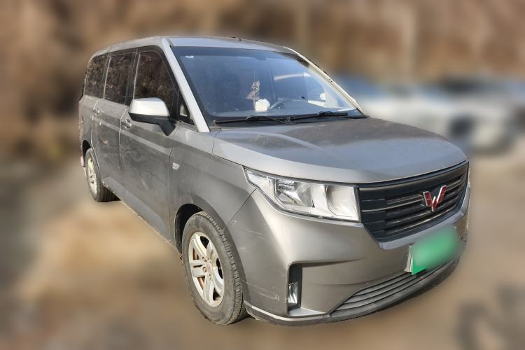 Used Wuling Hongguang PLUS 2019 1.5T Manual Comfort Version 7 Seats

