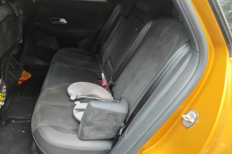 Used DS 7 2018 35THP Pashy Edition Left Rear Seat
