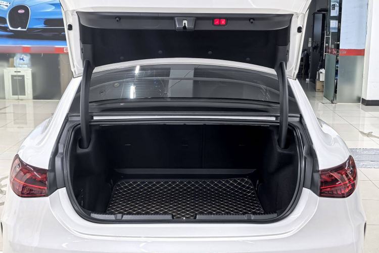 Used Mercedes-Benz EQE 2022 350 Pioneer Edition
