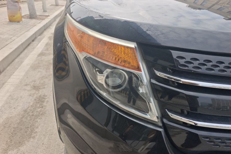 Used Ford Explorer 2013 3.5L Deluxe Model

