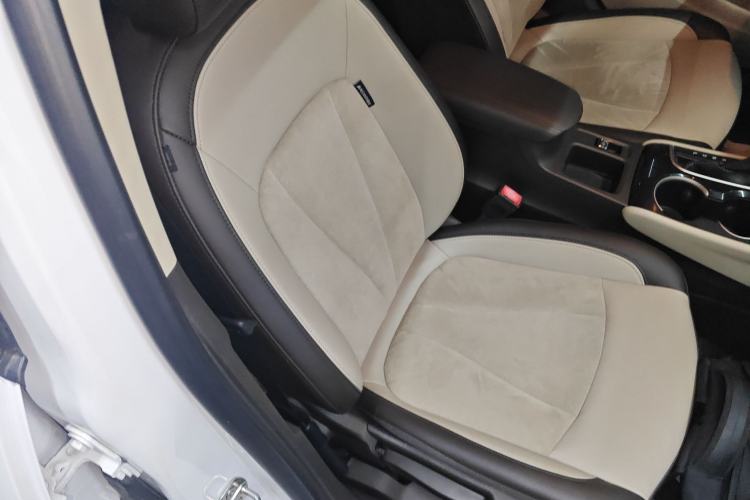 Used Buick Verano 2017 Sedan 15S Automatic Leading Model Right Front Seat