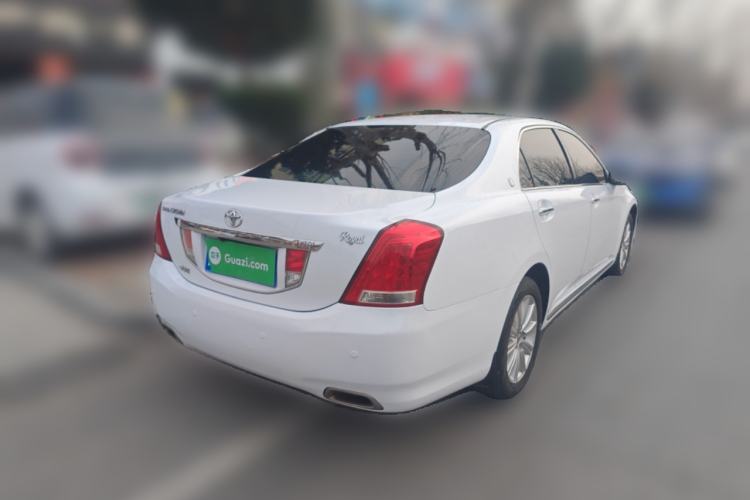 Used Toyota Crown 2010 2.5L Royal Leather Sunroof Edition
