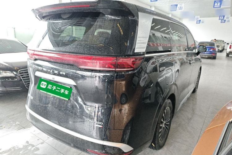 Used Denza D9 2025 DM-i Intelligent Drive 1020 Four-Wheel Drive Prestige Model Rear Right 45 Deg