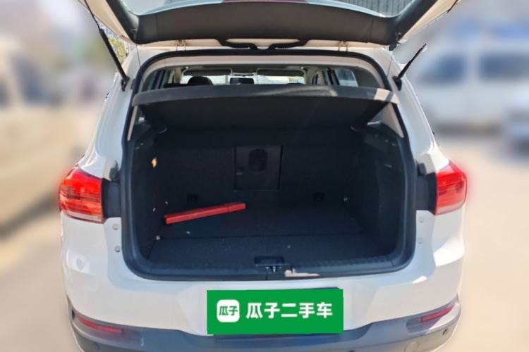 Used Volkswagen Tiguan 2013 1.8 TSI Automatic All-Wheel Drive Luxury Model Trunk