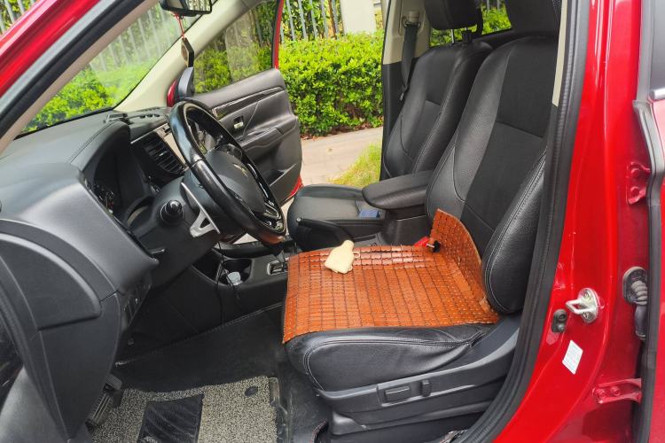 Used Mitsubishi Outlander 2016 2.4L 4x4 Elite Edition 5 Seats