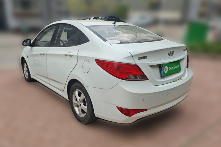 Used Hyundai Verna (older generation) 2014 1.4L Automatic Smart GLS Rear Left 45 Deg