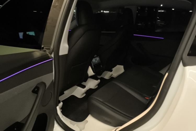 Used Tesla Model Y 2025 Rear-Wheel-Drive Version