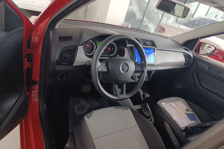 Used Skoda Fabia 2016 1.4L Automatic Car Enjoy Edition