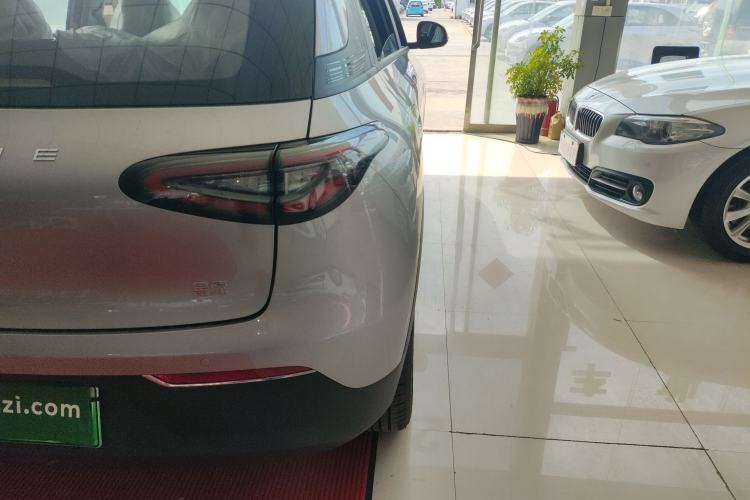 Used Geely Galaxy Geome 2026 Model 310km Youth Edition Right Rear Taillight