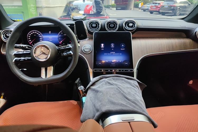 Used Mercedes-Benz GLC 2024 GLC 300 L 4MATIC Dynamic Edition 5-seater