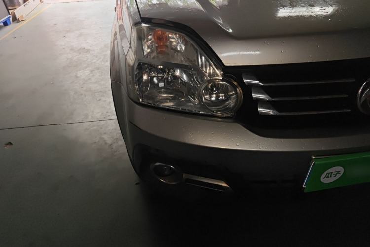 Used Dongfeng Fengdu MX6 2016 2.0L CVT Two-Wheel Drive All-Around Version