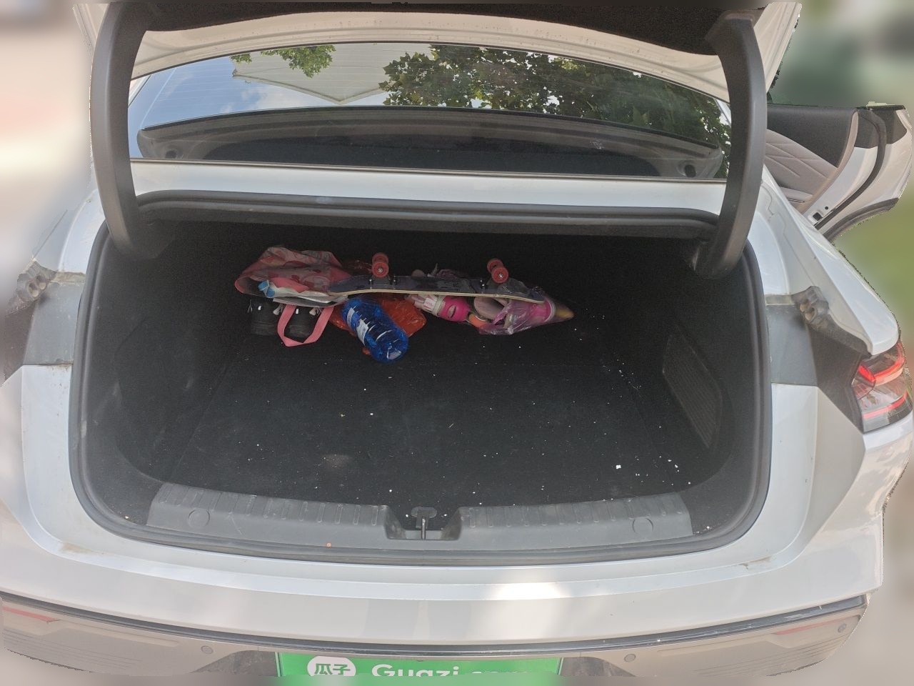 Geely Galaxy 8 2025 130km EM-i Deluxe Edition — снимка 19