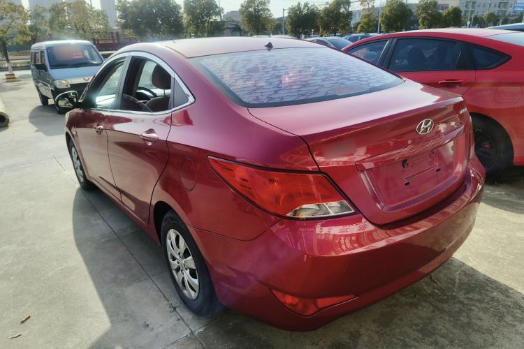Used Hyundai Verna (older generation) 2014 1.4L Manual Smart GLS Trim