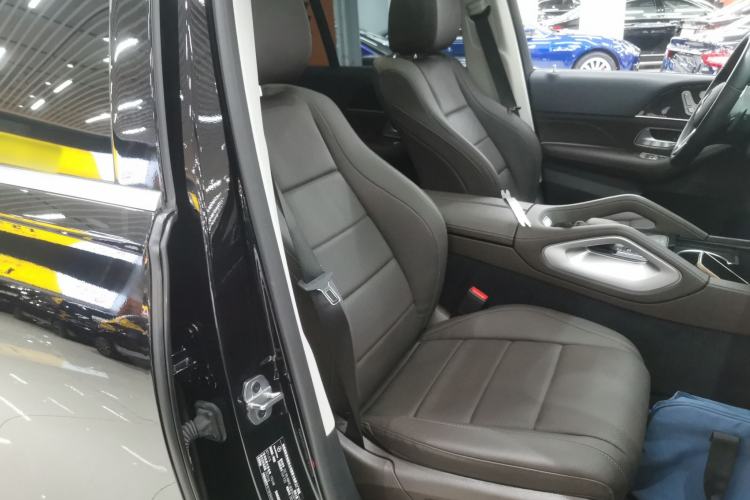 Used Mercedes-Benz GLE 2023 GLE 350 4MATIC Stylish Model Right Front Seat