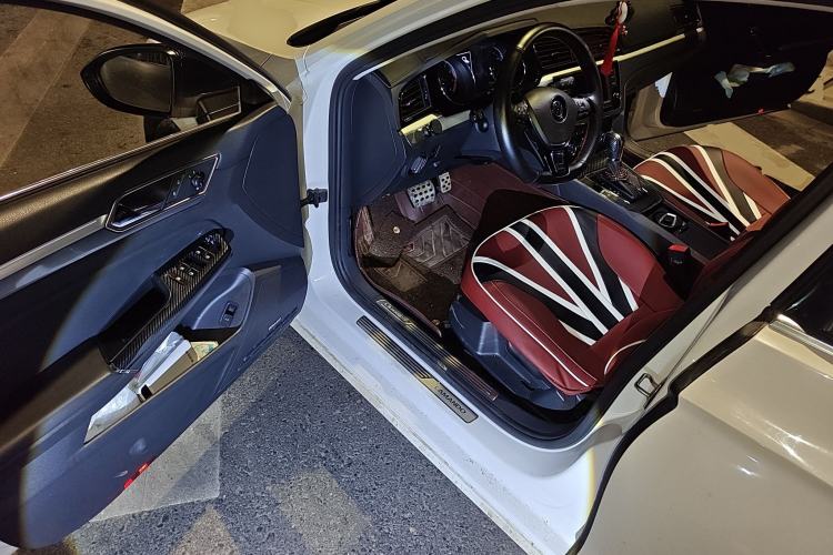 Used Volkswagen Lamando 2017 280TSI DSG Comfort Edition