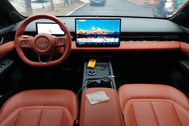 Used Wuling Xingguang 2025 610 km Smart Flagship Version Center Console
