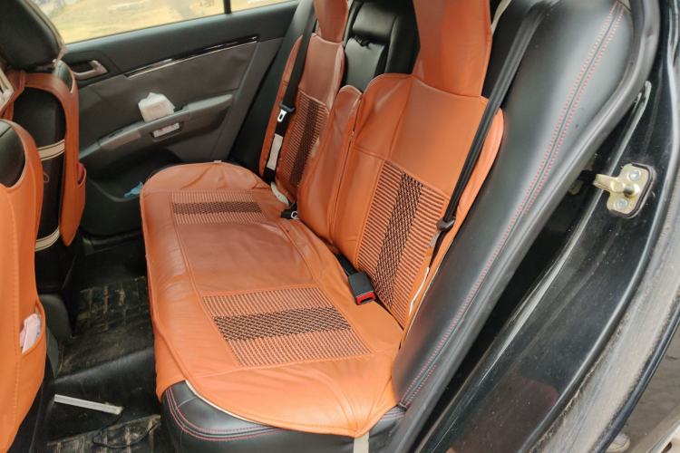 Used Geely Auto Emgrand 2014 Sedan 1.5L Manual Fashion Edition
