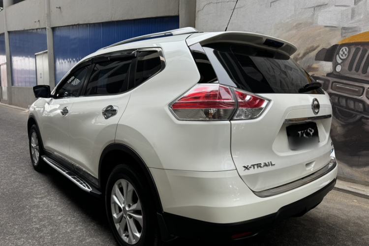 Used Nissan X-Trail 2015 2.0L CVT Comfort MAX Edition 2WD
