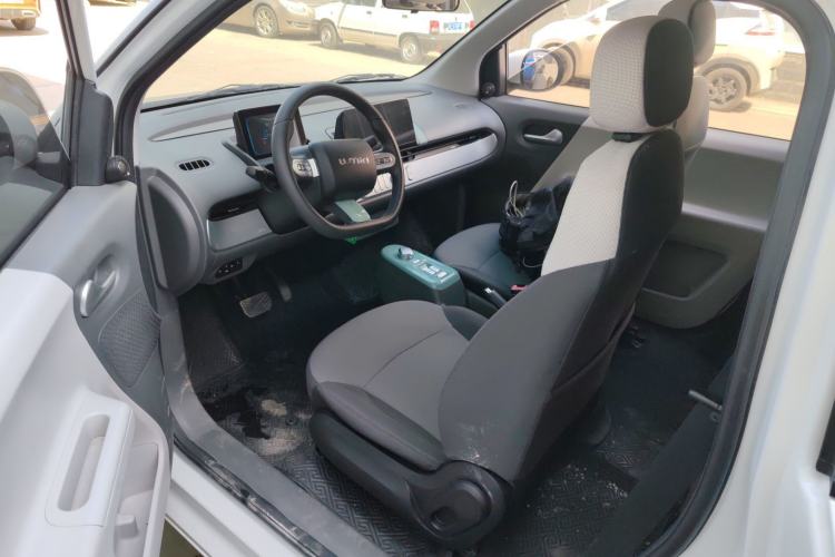 Used CHANGAN NEVO Lumin 2023 301km Honey Dew Edition
